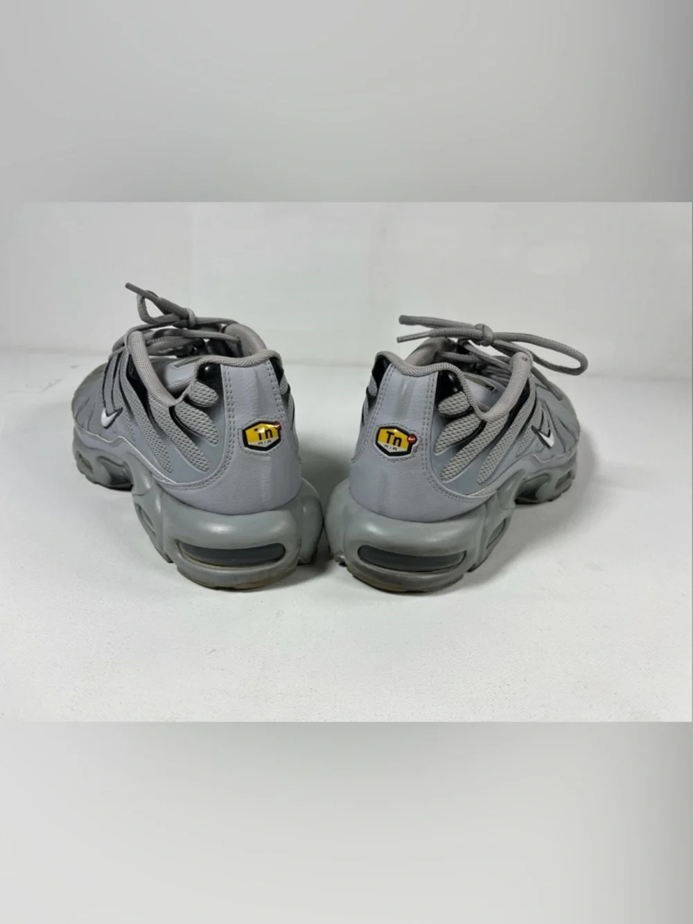 SOLD Nike Air Max Plus Tn Wolf Grey Sneakers Shoes 852630-021 Men’s 10 - Picture 11 of 14